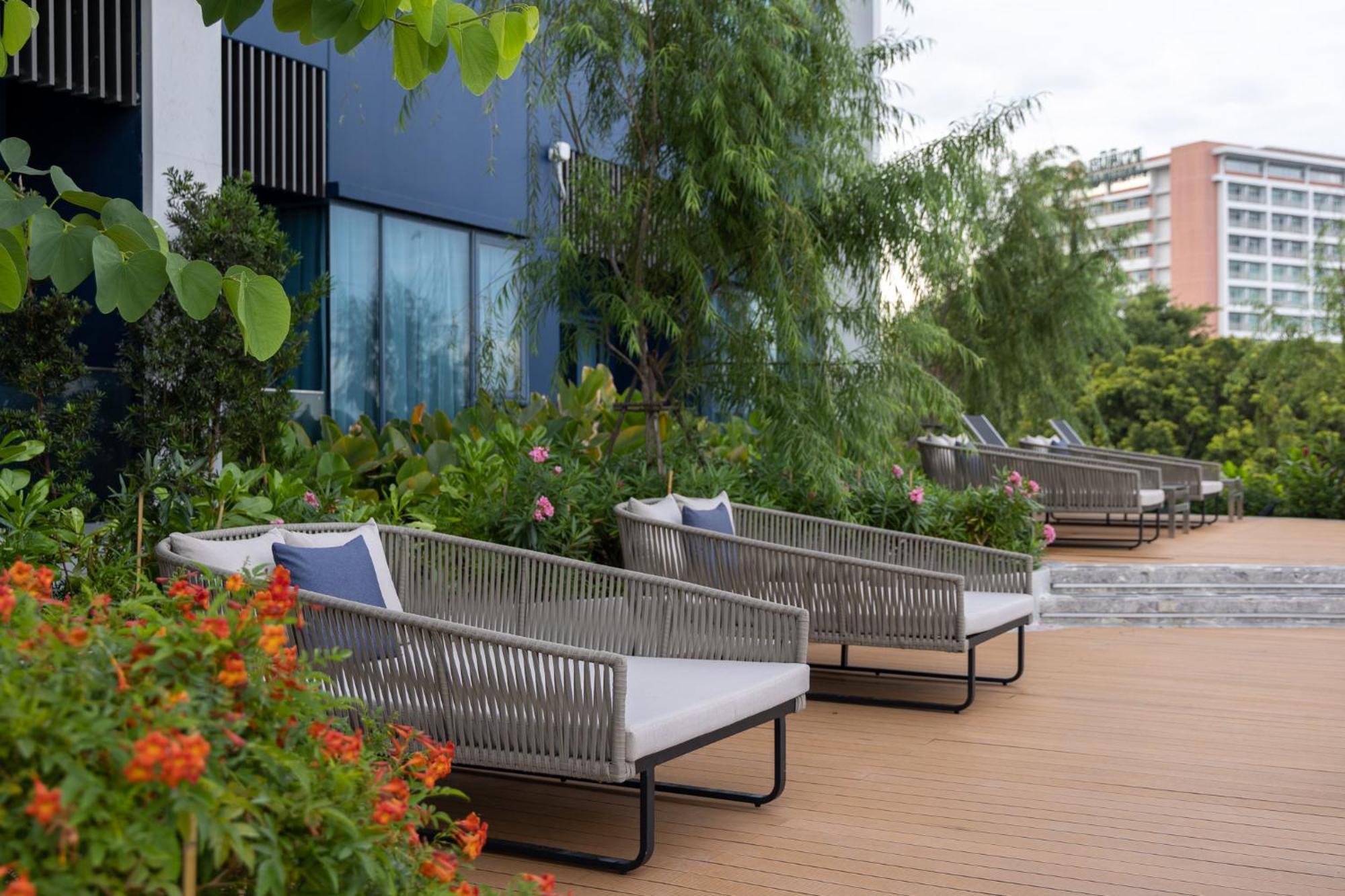 S Sriracha Hotel & Residence Si Racha Exterior foto